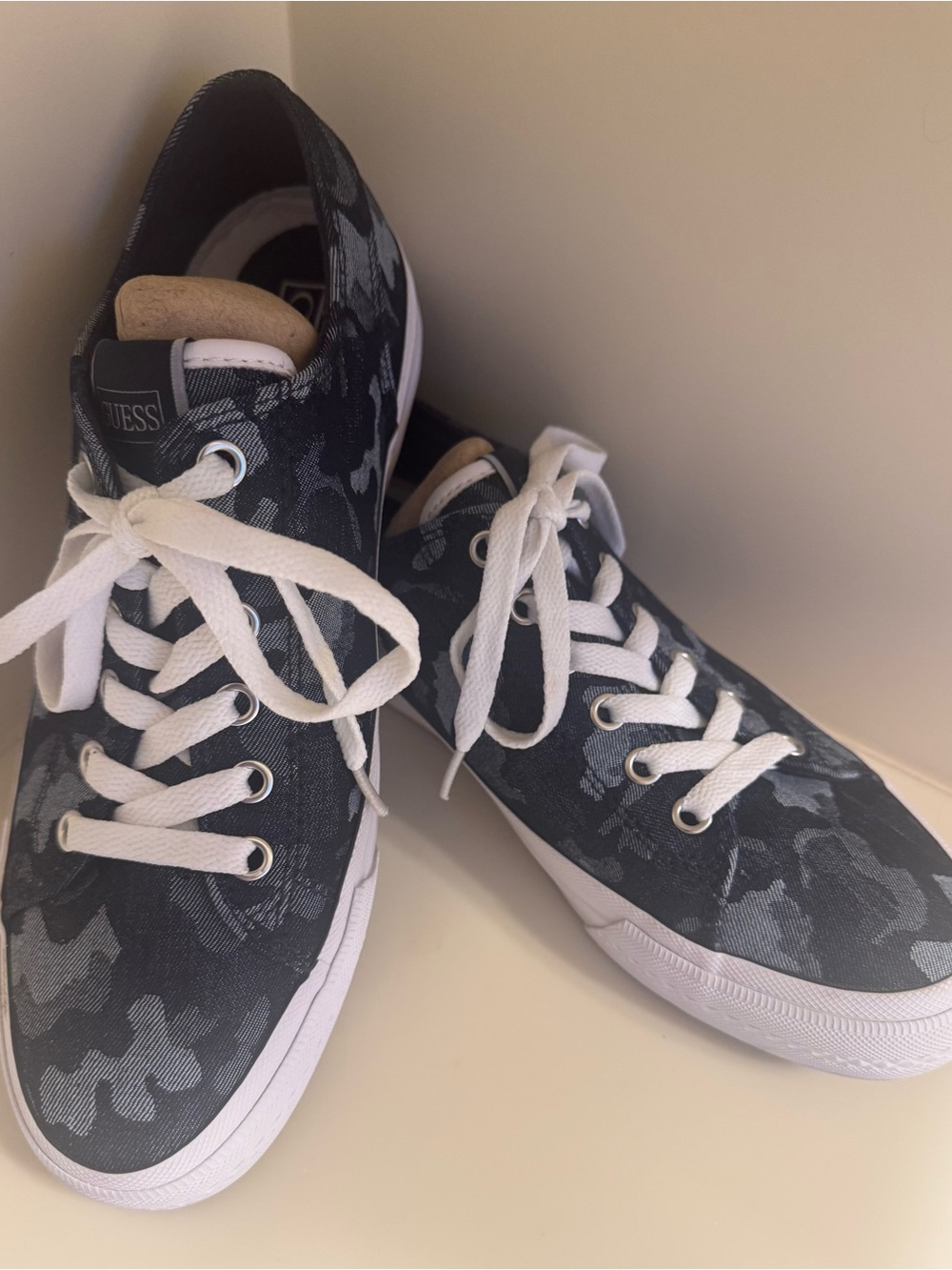GUESS Women’s Blue & Gray Camouflage Canvas Sneakers